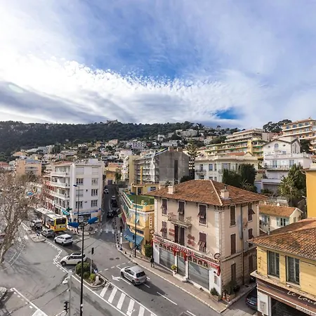 Apartment Feel - De Gaulle - *