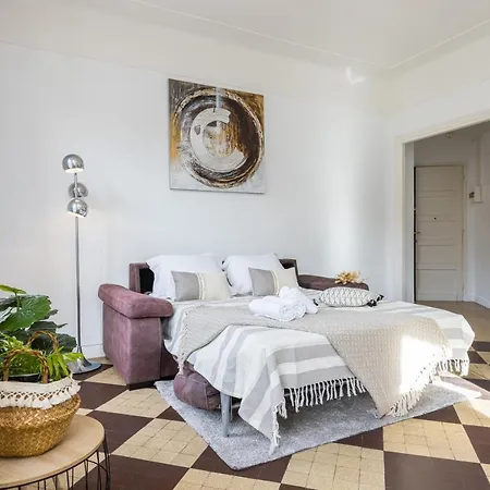 Apartment Feel - De Gaulle -