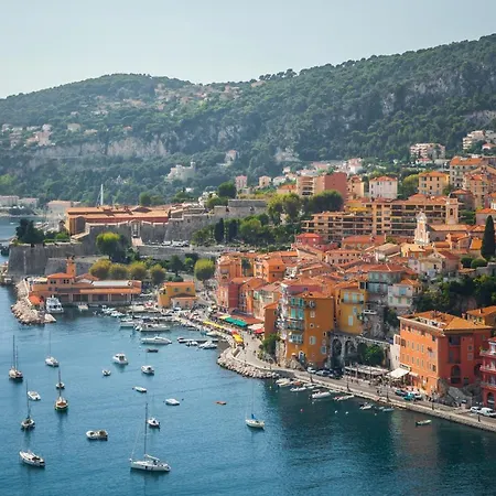 Feel - De Gaulle - * Villefranche-sur-Mer