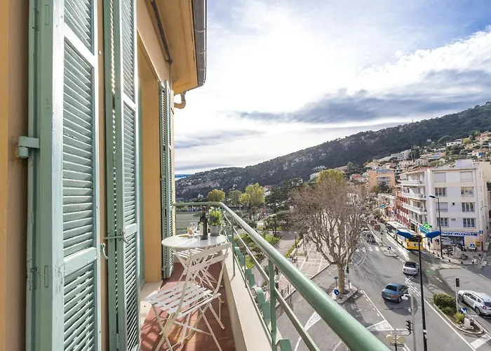 Feel - De Gaulle - * Villefranche-sur-Mer