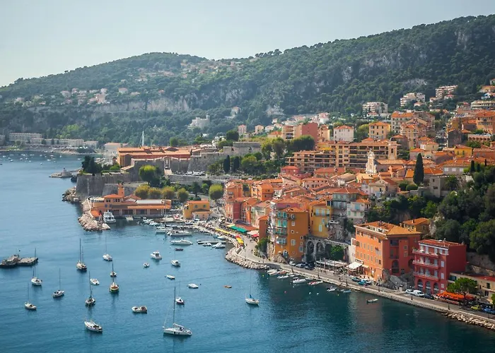 Feel - De Gaulle - * Villefranche-sur-Mer